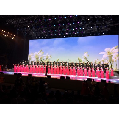 香港各界慶回歸合唱大匯演 本會認證中心為團體提供化妝服務